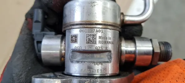 Audi Q5 SQ5 2023 Hochdruckkraftstoffpumpe 06Q127025R image 8