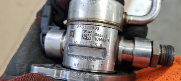 Audi Q5 SQ5 2023 Hochdruckkraftstoffpumpe 06Q127025R image 9