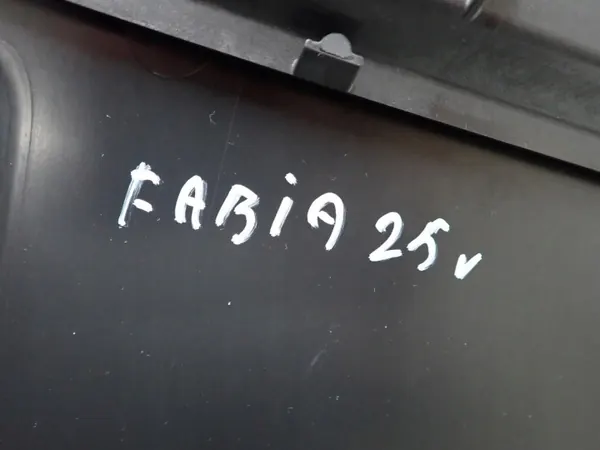 Prateleira console OEM 6VB857097A para Skoda Fabia IV image 9