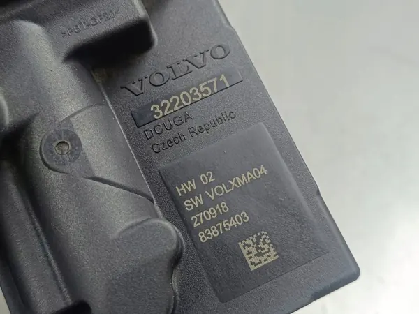 Volvo XC90 2020 Kraftstoffpumpenmodul OEM 32203571 image 4