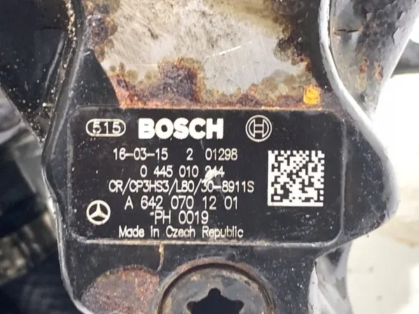 Pompe haute pression OEM A6420701201 pour Mercedes 3.0 image 5