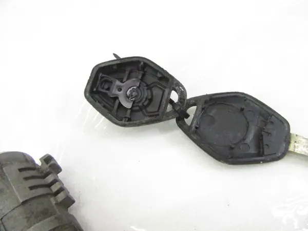 Cilindro de fechadura BMW E60 E61 OEM 2003-2005 image 8