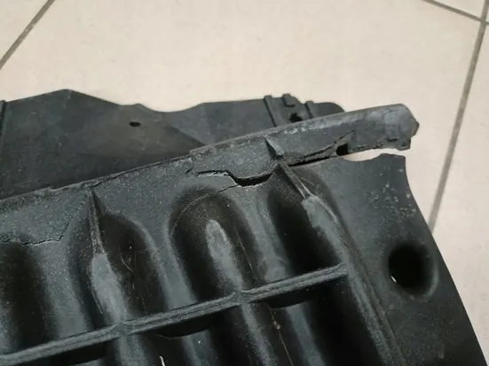 Reforço dianteiro esquerdo Jeep Wrangler JK OEM 55078134AF image 4