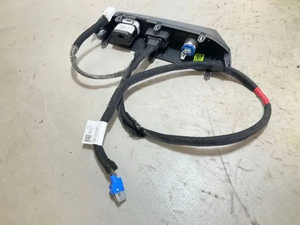 USB-portti OEM 96125AT100 Kia Niro 1.58L 2023 image 3