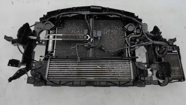 Infiniti EX30 3.0D Ventilatormotor OEM A9400004 image 7