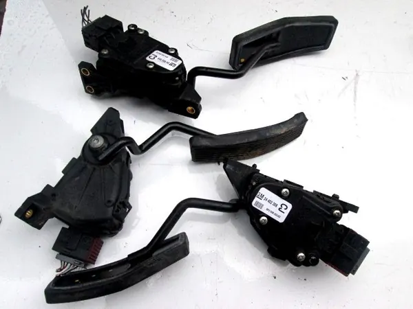 Gaspedal-Positionssensor Opel Vectra B image 4