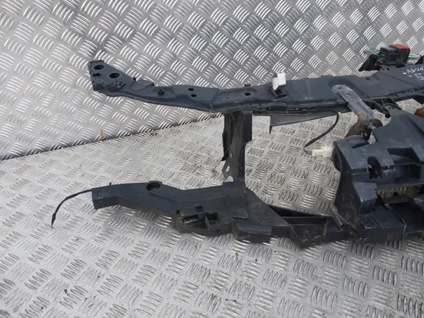 Frontverstärkungsstange Renault Laguna III image 2