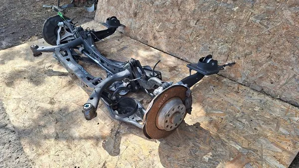 Trave di Sospensione Posteriore VW Tiguan II 5NA 3Q0505235AH image 2