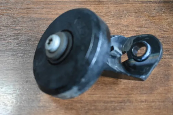 Amortisseur de vibrations droit OEM A2233504305 55 Mercedes image 2