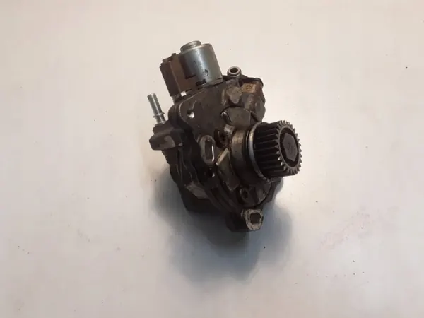 Ruiskutusmäntä OEM 28384347 Ford Kuga II:lle image 4