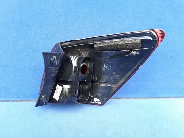 LÁMPARA TRASERA IZQUIERDA NISSAN QASHQAI 07-10 image 5