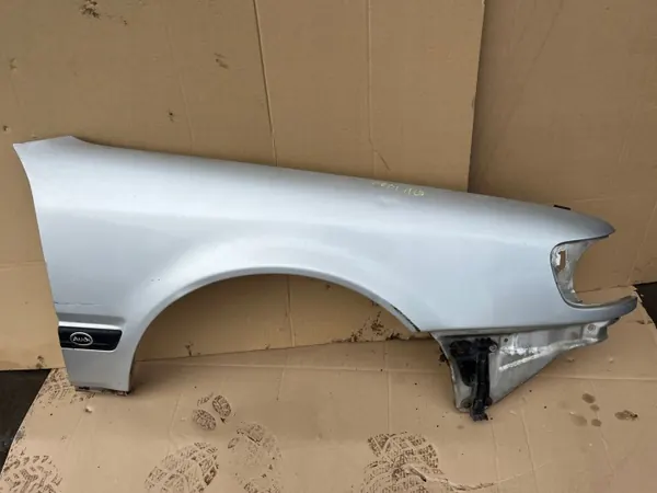 Oikea etulokasuoja OEM PRAWY PRZEDNI BŁOTNIK AUDI 100 1990-1994 image 2