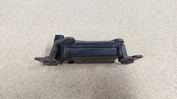 Sensor Radar ACC Toyota Camry VIII OEM 88210-06070 image 3