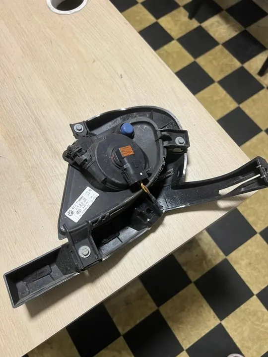 BMW 3 E90 E91 2008-2012 Farol Direito 63177199894 image 2