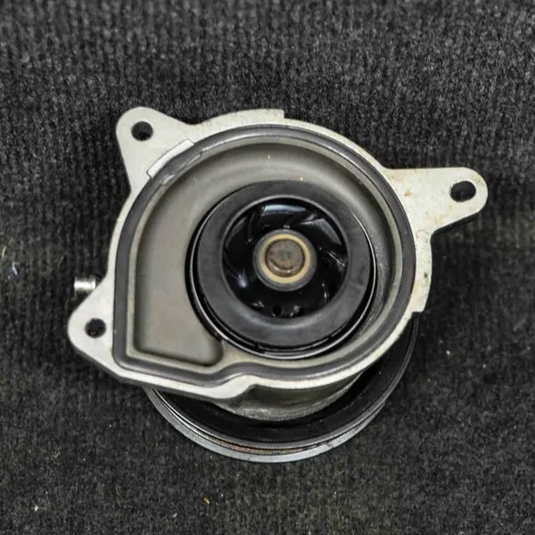 Pompa acqua Skoda Yeti (5L) 1.2L 2011 OEM 03F121004B image 2