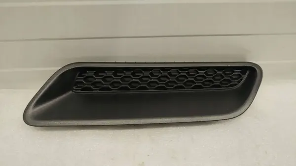 Dodge RAM 2018 Motorhuveskydd OEM 68324990AA Fram vänster image 2