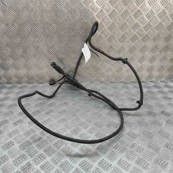 Manguera AdBlue OEM 8W0131561A para Audi A4 B9 image 2