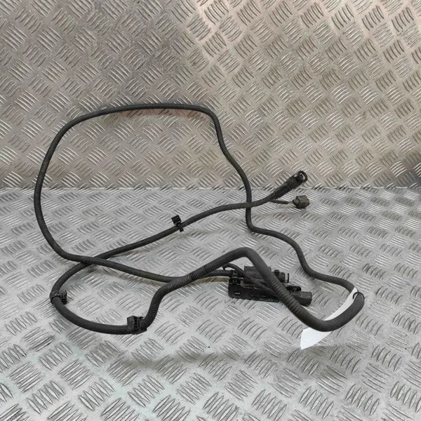 Manguera AdBlue OEM 8W0131561A para Audi A4 B9 image 3