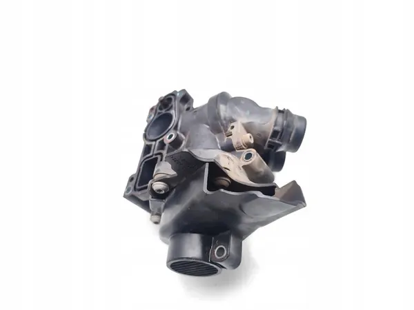 Vattenpump Audi A5 2.0 TFSI 06J121026P image 5