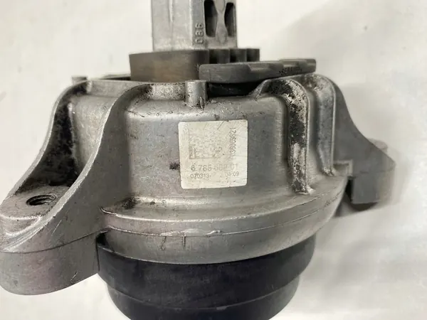 Soporte de motor derecho BMW F07 GT F10 F11 image 5