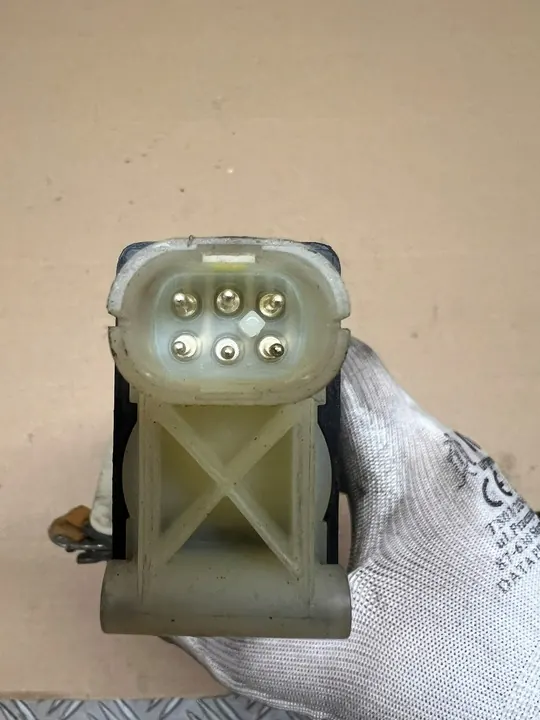 OPEL OMEGA B Höger Framdörrslås 6 Stift 90449073 image 3