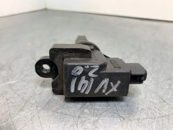 Bobina de encendido Subaru OEM FBZ25003 - Usada image 3