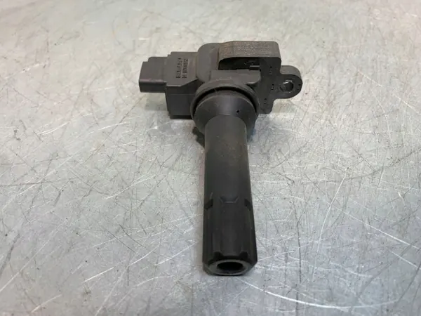 Bobina de encendido Subaru OEM FBZ25003 - Usada image 4