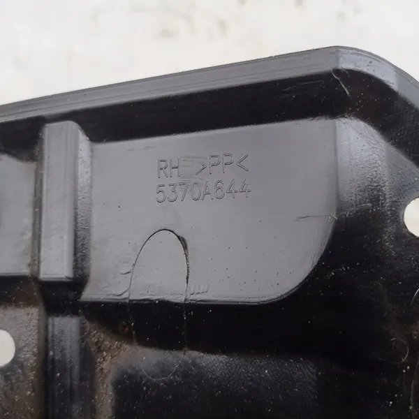 Mitsubishi Motorhuv  Höger 5370A644 image 4