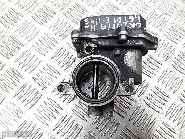 Corpo de borboleta Skoda Octavia 2011 1600tdi OEM 03l128063q image 3