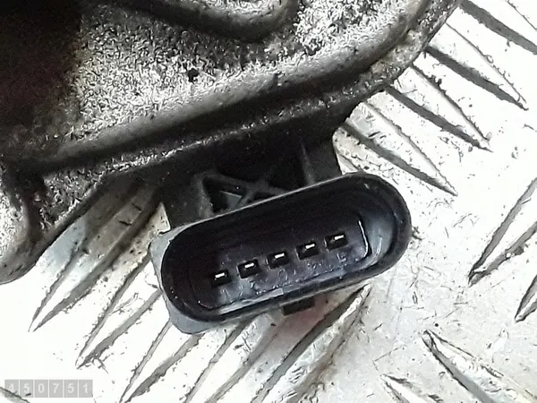 Corpo de borboleta Skoda Octavia 2011 1600tdi OEM 03l128063q image 5