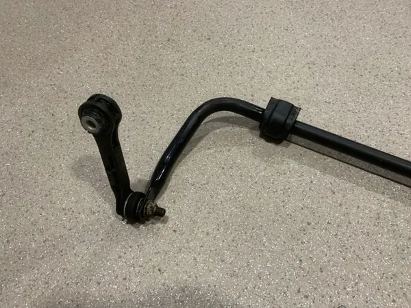 Barra estabilizadora trasera OEM 6861457 para BMW Serie 7 image 8