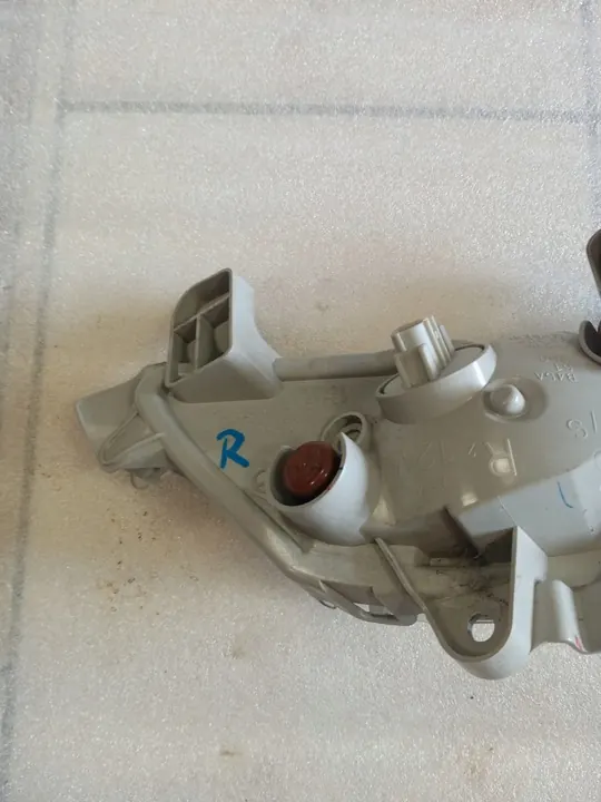 MAZDA 3 2013-2016 Indicador Derecho Parachoques B45A51350 image 5