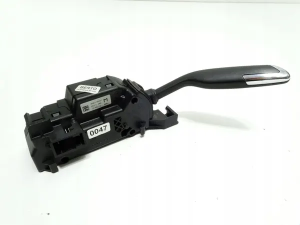 Citroen C4 Picasso Vaihteenvalitsin OEM 96811352XT image 2