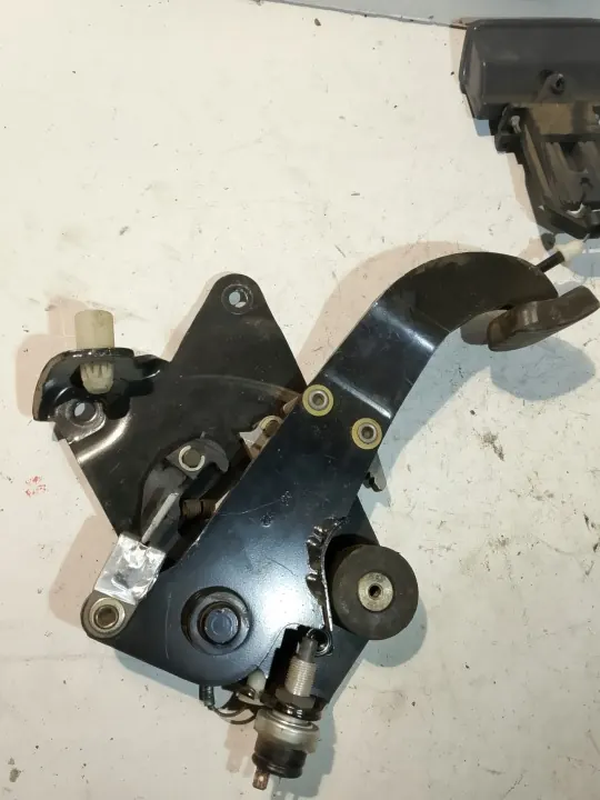 Mercedes Vito handbromsspak OEM 145B - Begagnad image 4
