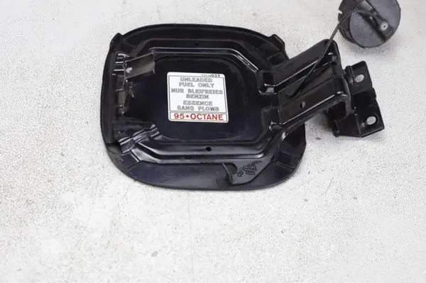 Polttoainesäiliön kansi OEM 1711A033 Mitsubishi ASX image 6
