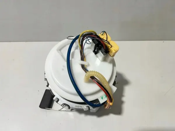Bomba de inyección BMW 5 G30 G31 G38 OEM 9468602 image 3