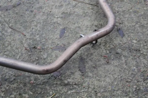 Keskisammutin Subaru Forester IV SJ 2.0R OEM 44300SG010 image 3