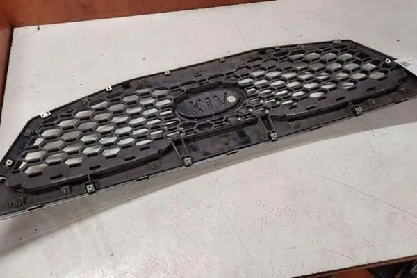 Griglia KIA SORENTO I (JC) 2.2L diesel 2012 OEM 863502P000 image 3