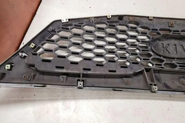 Griglia KIA SORENTO I (JC) 2.2L diesel 2012 OEM 863502P000 image 5