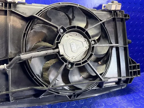 Tesla Model 3 Luchtgeleider Ventilator Radiator Set OEM 1559787-00-A image 5
