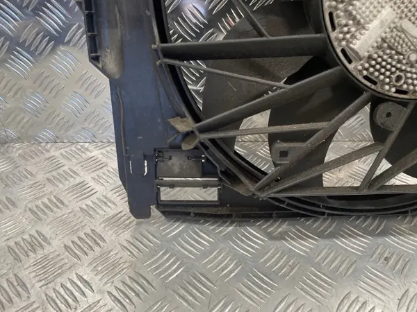 Kühlerlüfter OEM 7575564 für BMW N63 4.4i image 4