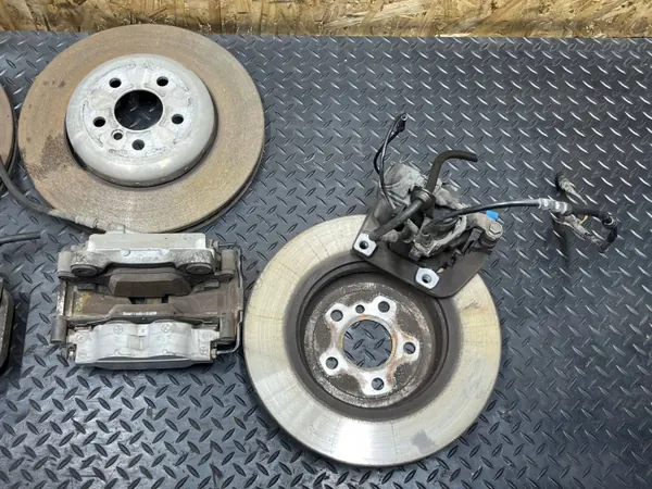 BMW G20 Bromsskiva & Bromsok Set OEM KOMPLET image 10