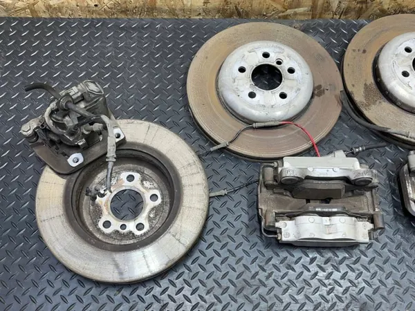 BMW G20 Bromsskiva & Bromsok Set OEM KOMPLET image 9