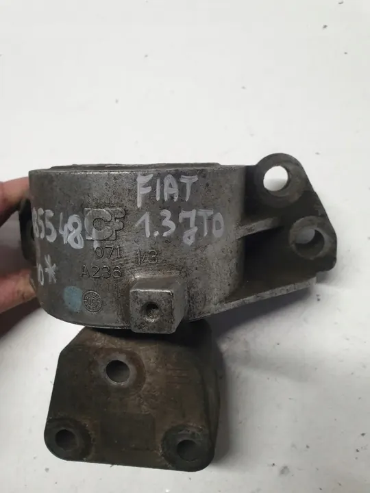 Soporte de motor Fiat Fiorino Qubo image 4
