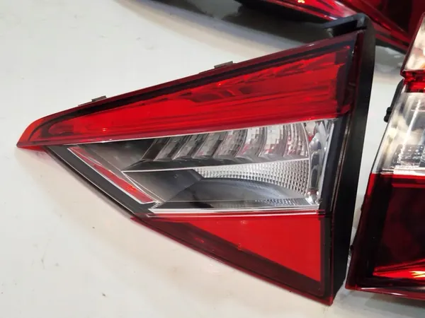 Luces Traseras Skoda Superb III 3V Sedan, Original, Completo image 4