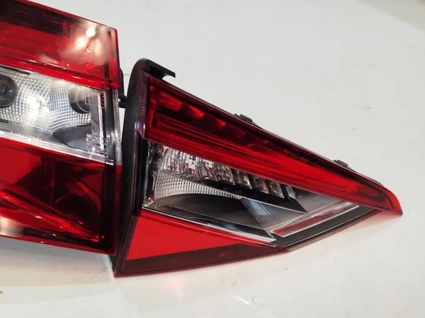 Luces Traseras Skoda Superb III 3V Sedan, Original, Completo image 7
