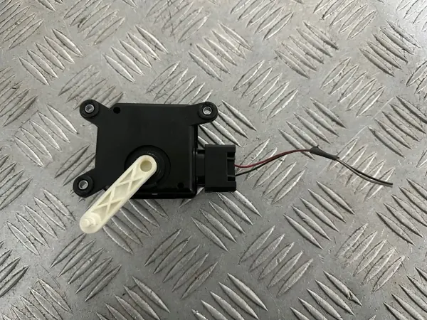 Tomada Motor Aquecimento Lancia Delta III OEM 46723706 image 6