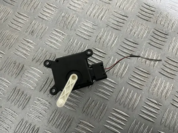Tomada Motor Aquecimento Lancia Delta III OEM 46723706 image 8