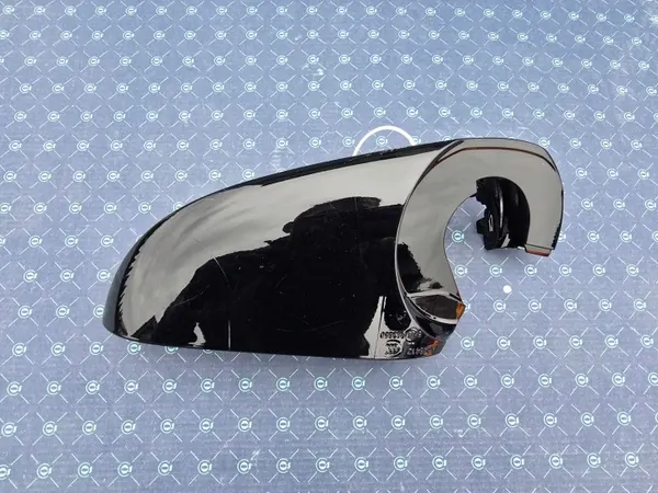 Höger nedre spegelskydd OEM BMW M3 F80 image 5