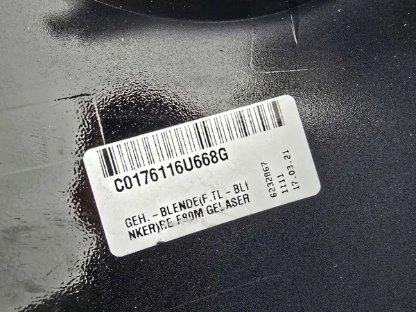 Höger nedre spegelskydd OEM BMW M3 F80 image 9